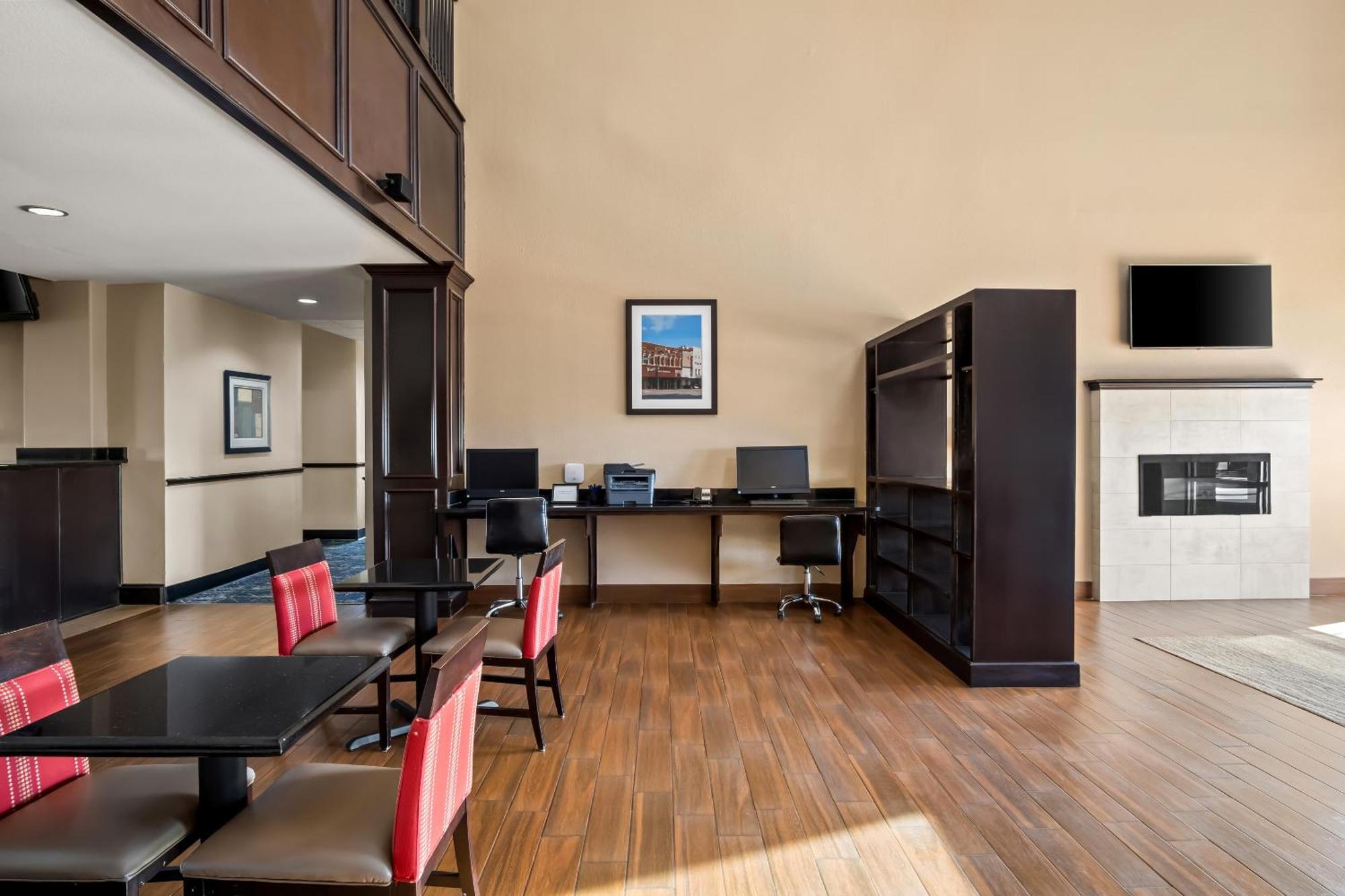 Comfort Suites Waxahachie - Dallas Bagian luar foto