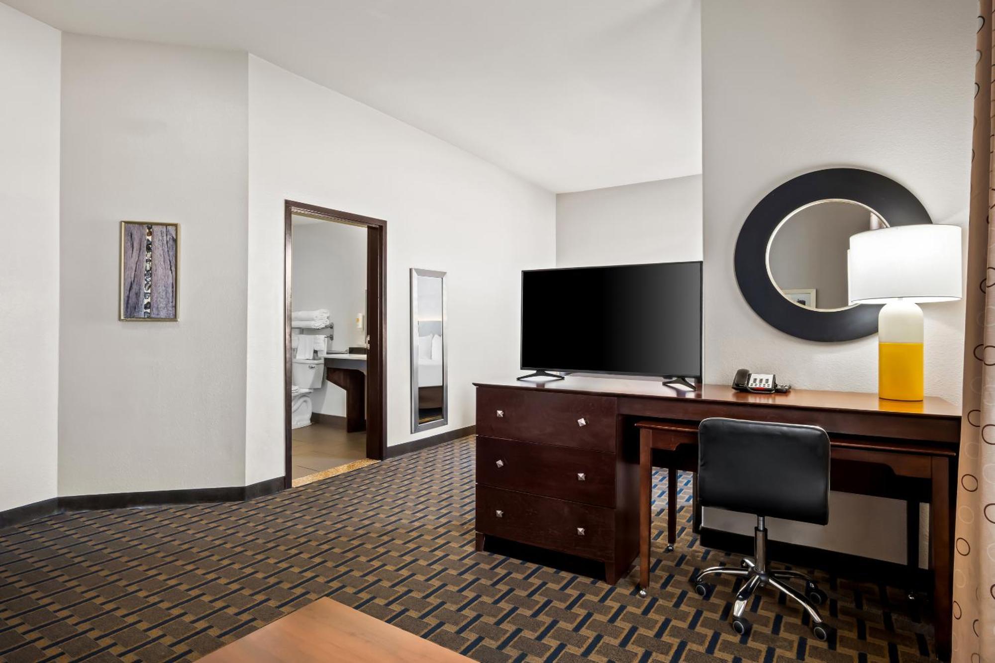 Comfort Suites Waxahachie - Dallas Bagian luar foto